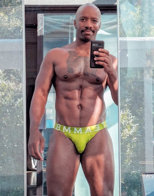 Motivational Monday morning 💪🏿 https://t.co/Y3yqayf3uf<a href="/tag/bulkingseaaon"class="tags"><span>#bulkingseaaon</span></a>