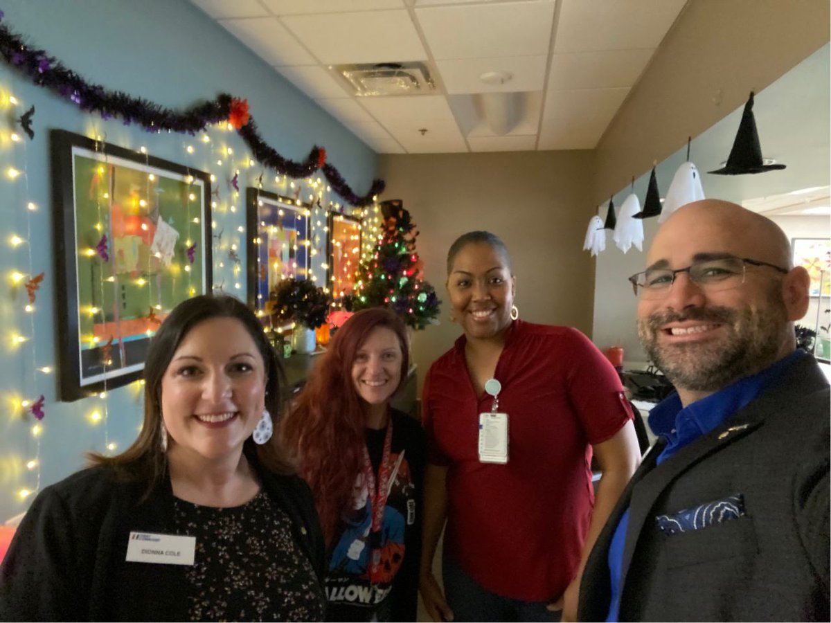 mdbuntingUT's tweet photo. Our colleagues at the Shalimar, Fla., office had an amazing time spreading joy and handing out candy to the Eglin Air Force Base hospital. #FirstCommand #ForceForGood https://t.co/hUhEjrqrcy