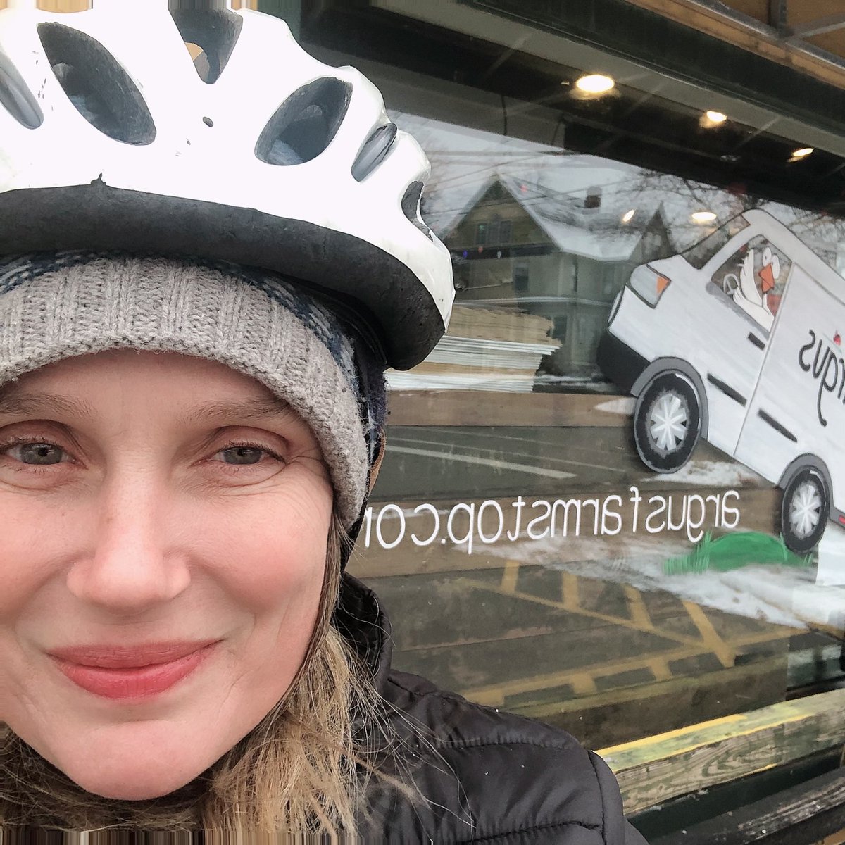 ericafora2's tweet photo. I’ll admit it, I wasn’t particularly excited to head out on bike today for a quick trip to Argus. But I was glad I did as soon as I got out the door. Fresh air, a beautiful winter wonderland, and a happy body awaited me. #conquerthecold #shoplocal https://t.co/z2w2PWEgaL