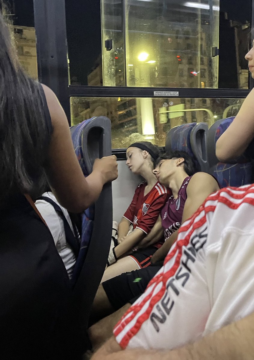 ir a la cancha y volver durmiendo juntos es lo único que necesito para ser feliz