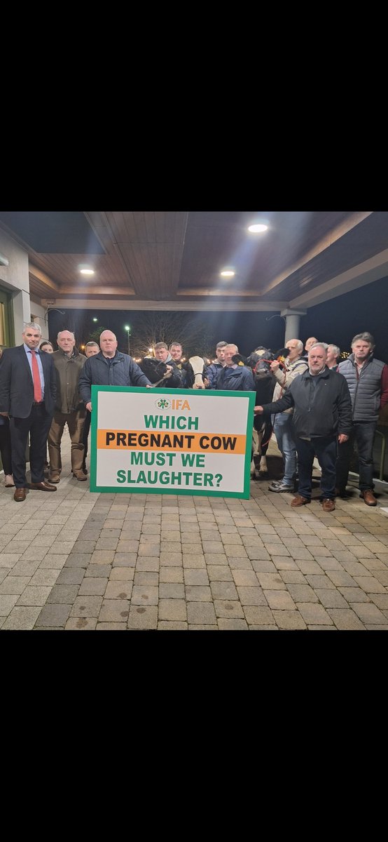 Clear message from Clonakilty <a href="/IFAmedia/">Irish Farmers' Association</a> tonight at "the future proofing dairy farming in West Cork". Fallout from this derogation fiasco is devastating to the area and the mental wellbeing of the farmers affected.