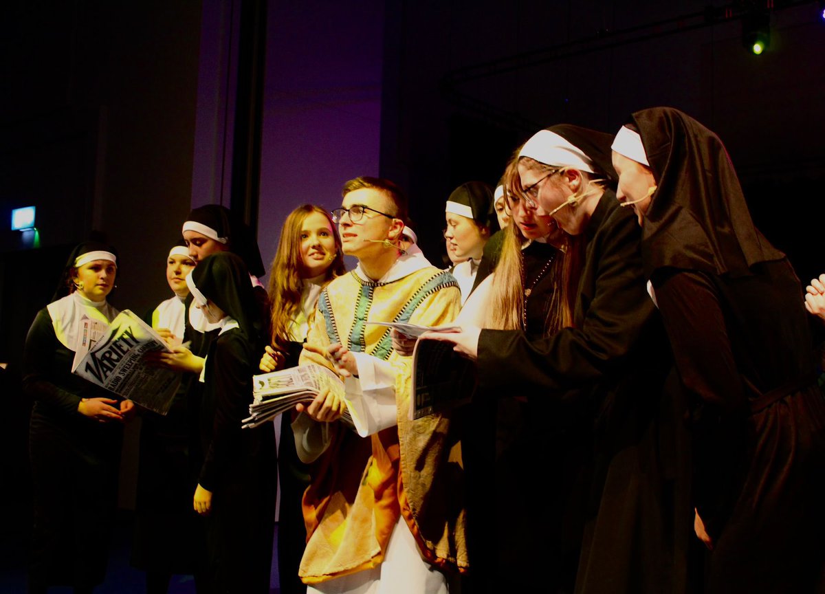 MrsEborall (Miss Jones) tweet media