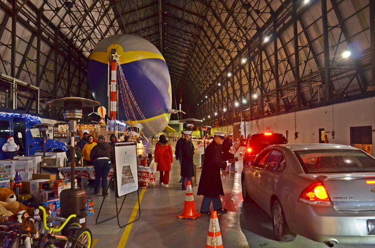 Goodyear Blimp tweet media