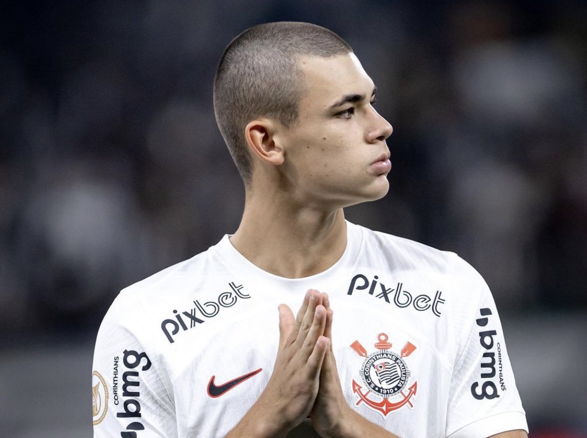 Chelsea faz nova proposta por Gabriel Moscardo, mas Corinthians