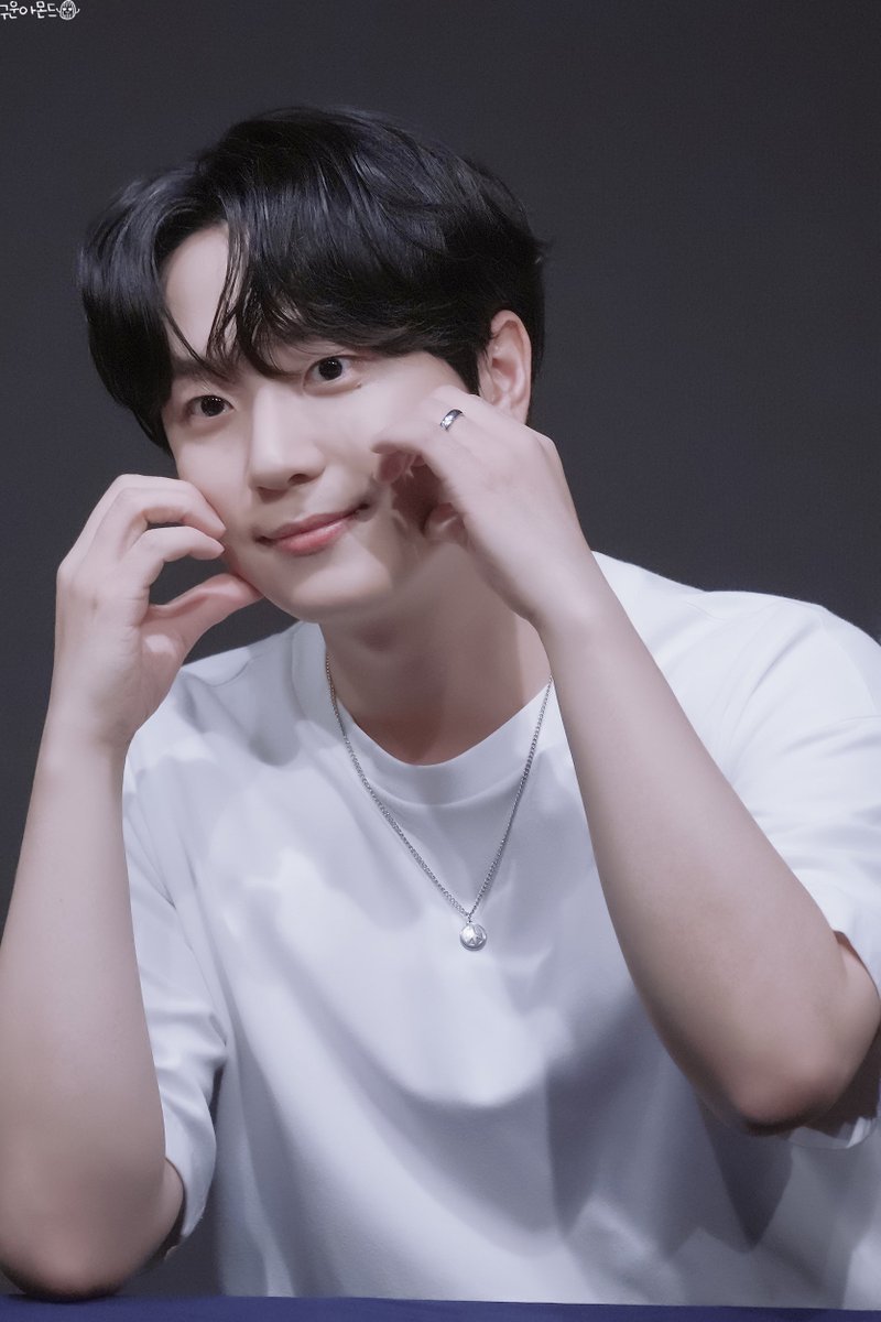 231117 씨팩토리 팬싸인회
🧸💕🧸💕🧸💕🧸💕
#포레스텔라 #Forestella #고우림