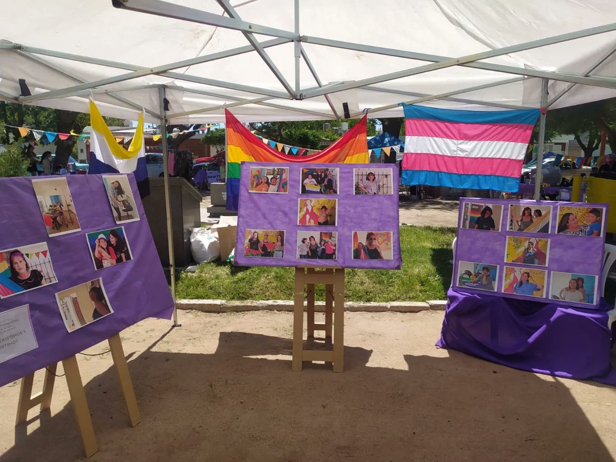GenerosRn's tweet photo. #GenerosRN | 🗣️ Con una gran participación se realizó en Cipolletti la 4° edición del encuentro CO.PO.DI, una iniciativa de trabajo colectivo que busca promover la autonomía económica de mujeres y disidencias que transitan o transitaron violencia de género. https://t.co/m6LP7YZtaW