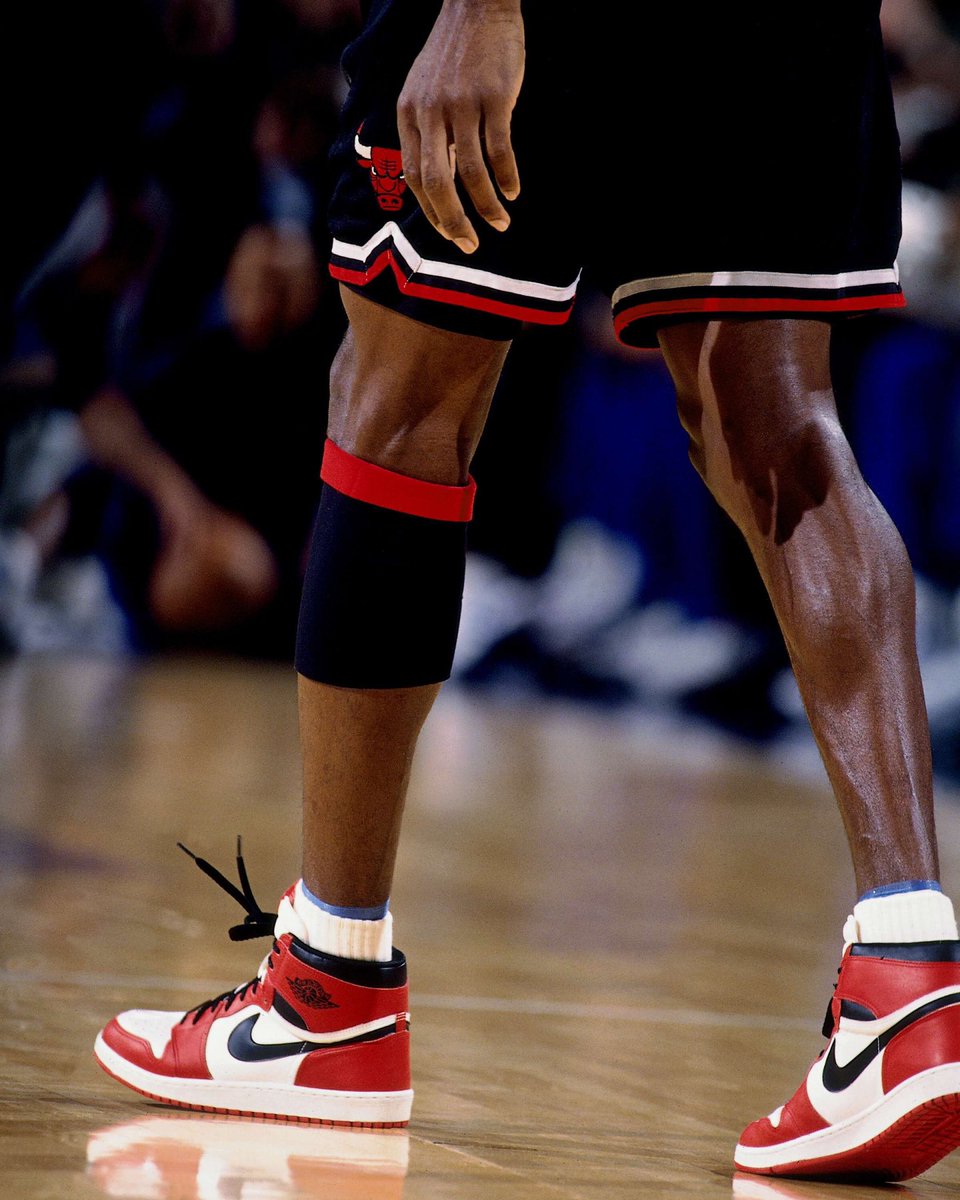 SLAMKicks's tweet photo. Air Jordan 1. #MJMondays https://t.co/2ghfKzMMTr