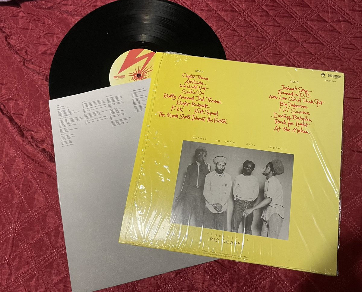 IdaStamile's tweet photo. “We will not do what they want or do what they say. Oh no”
#badbrains⚡️ 🖤
#badbrainsband #rockforlight #hardcore #punk #hardcorepunk #reggae #hardcorevinyl #punkvinyl #americanhardcore #music #musiclover #vinylcollection #vinylcommunity #vinylcollector #vinyljunkie https://t.co/IstYnCeTjB