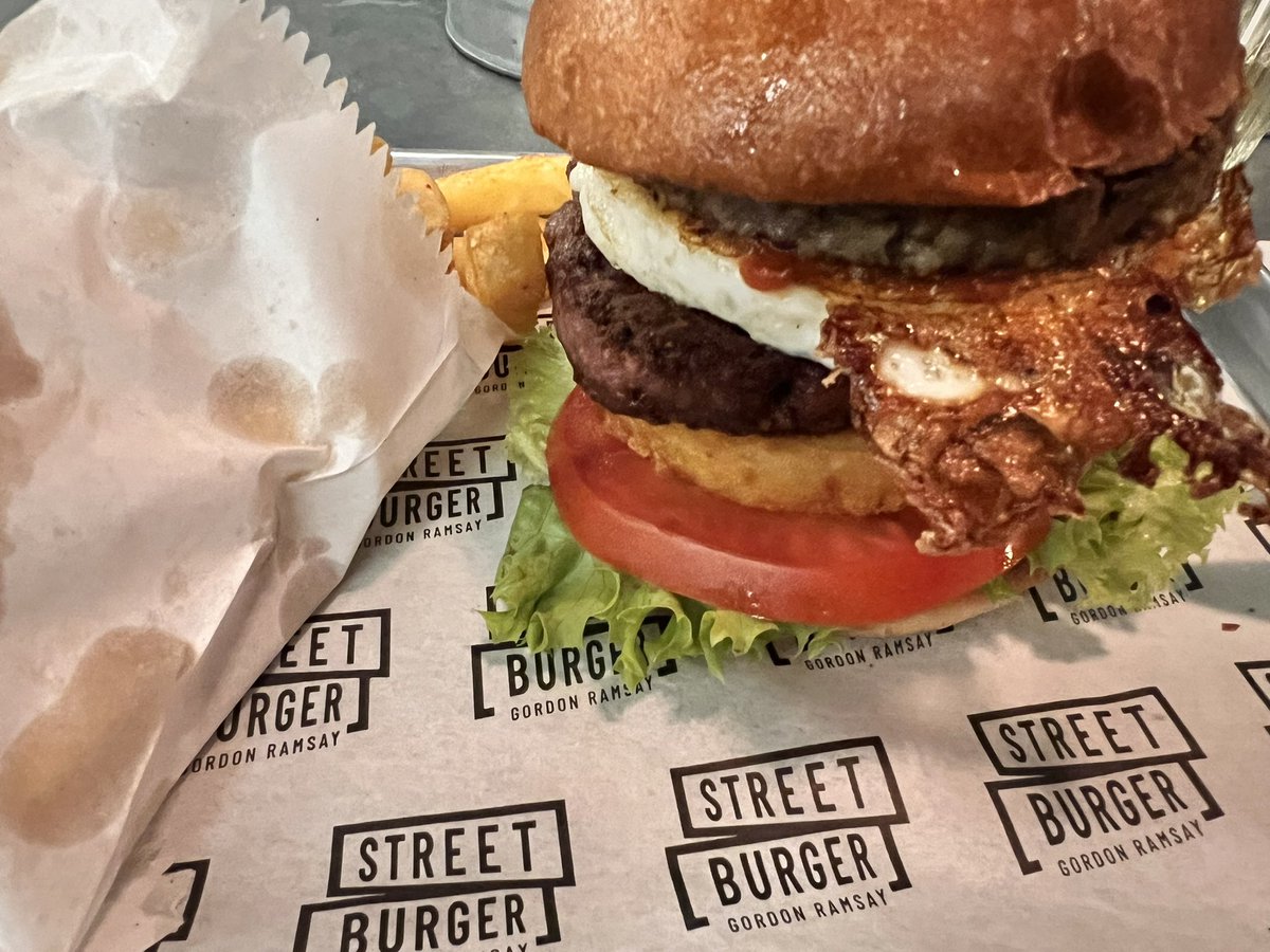 Haggis burger courtesy Gordon Ramsey #Scotland #Christmas2023 #Edinburgh