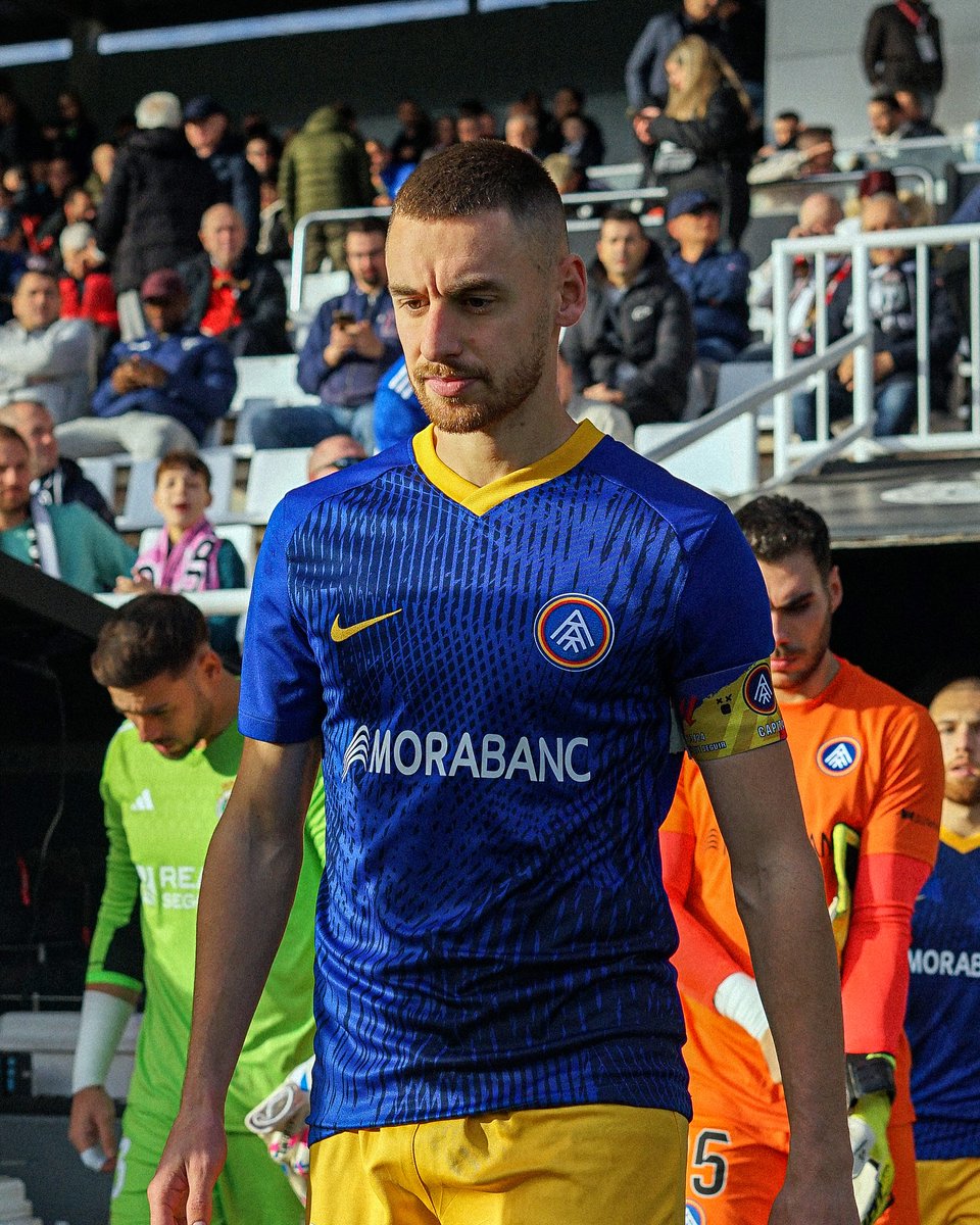 Emart&Soccer tweet media