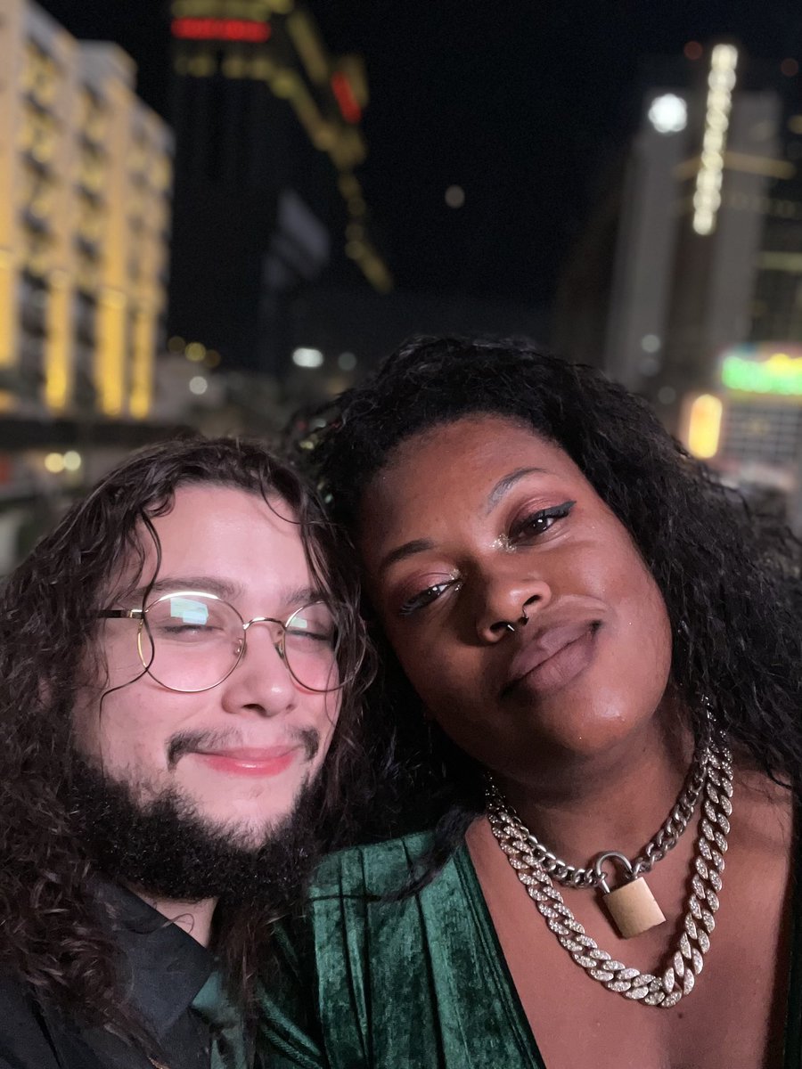judasxdeluxe's tweet photo. My protector. My best friend. My lover. 

Happy Anniversary @nutsnacc🖤🖤🖤 it’s only been 2 years but it’s felt like a lifetime🖤 https://t.co/b7MVXtjGOH