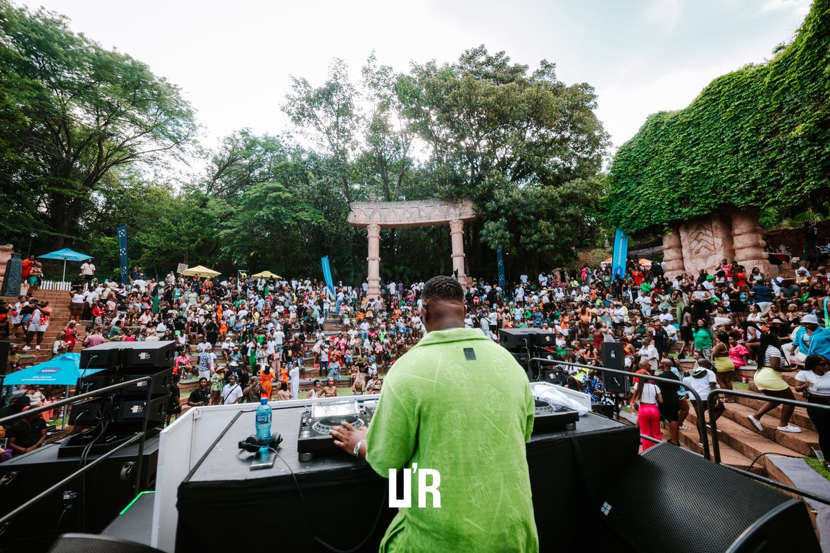 Shimza01's tweet photo. FONCITY what a weekend!!!! U’R was special! ♥️ https://t.co/jLXsYqPZ7Y