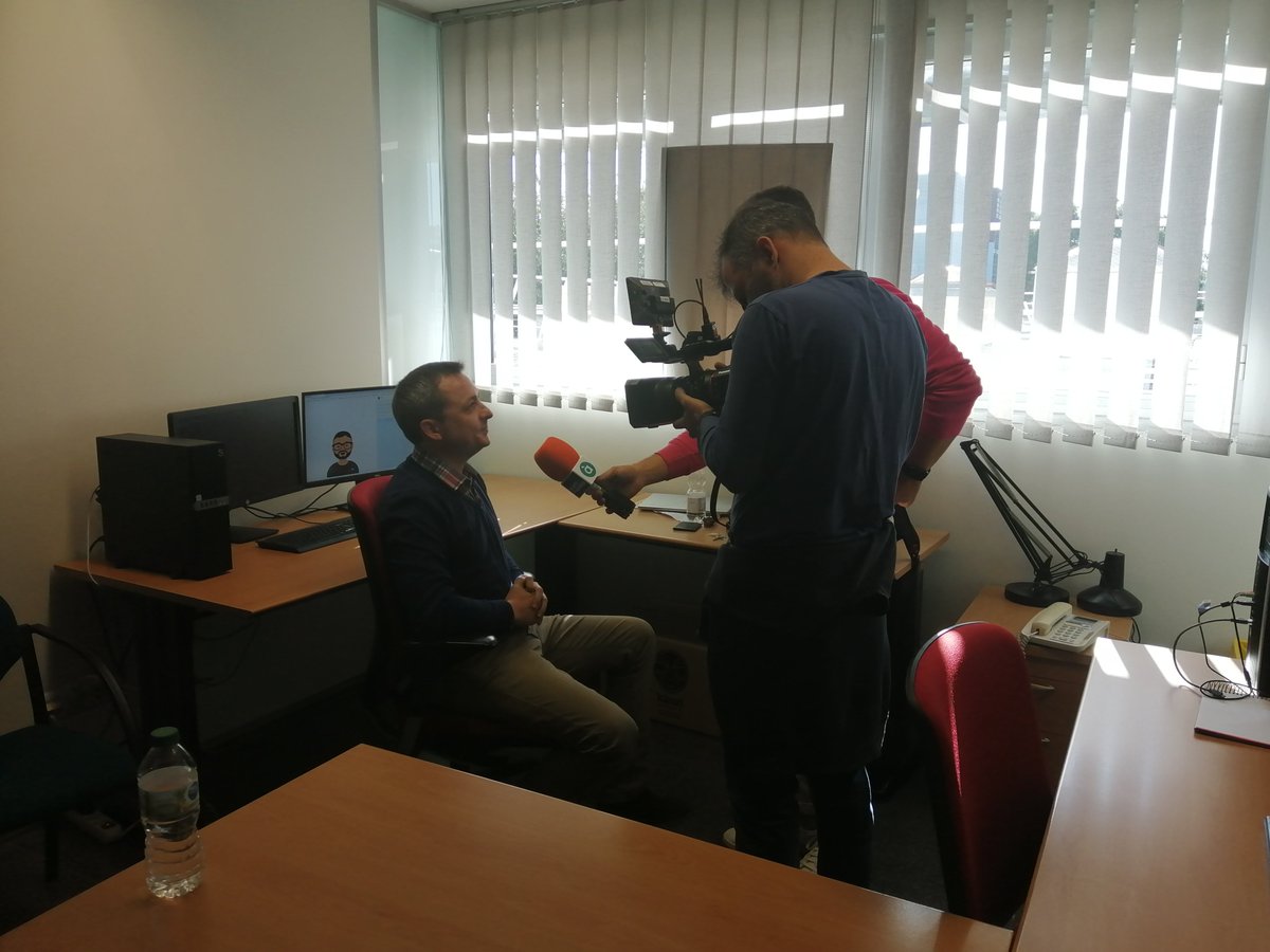 y los investigadores de #VRAIN, Laura Sebastia Tarin, Gonçal Garcés Díaz-Munío, Juan M. Alberola e Isabel Benlloch Blasco.  

➡️ ¿Queréis ver el resultado? 👉 Muy pronto os podremos contar más. 
 #Innovación #investigación #IA #InteligenciaArtificial #AI #VRAIN