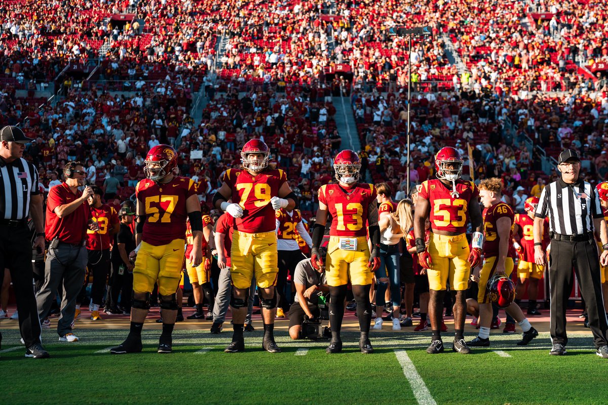 leeboy1212's tweet photo. Against all odds, adversity only makes the brotherhood stronger.
#FightOn✌🏾 https://t.co/D41QQvKiqK