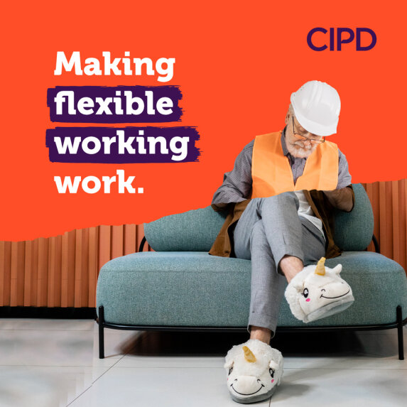 CIPD's tweet photo. #FlexibleWorking &amp; #HybridWorking can boost employee wellbeing 🙌 Our research &amp; resources help people professionals to implement inclusive practices that work for everyone. Together with our members, we're #MakingWorkWork.  

Thrive at work with the CIPD: https://t.co/3B9dbFr3Z1 https://t.co/htGxemF28m