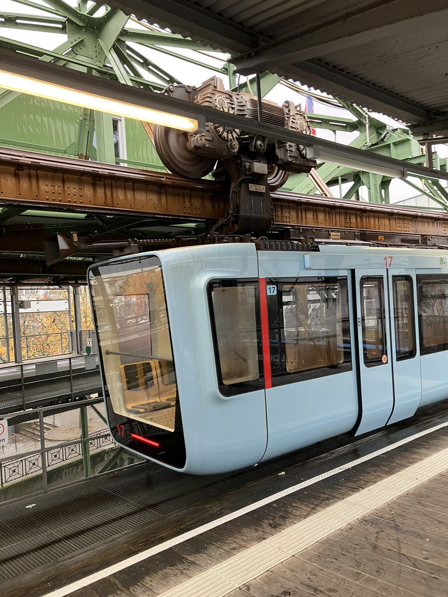 SpectralHeron's tweet photo. Took a train to geek out on another train - Wuppertal suspension railway (the carriages hang suspended over the river/valley) - it was a blast #traingeek #thekidinme https://t.co/sxRPEu5Itz