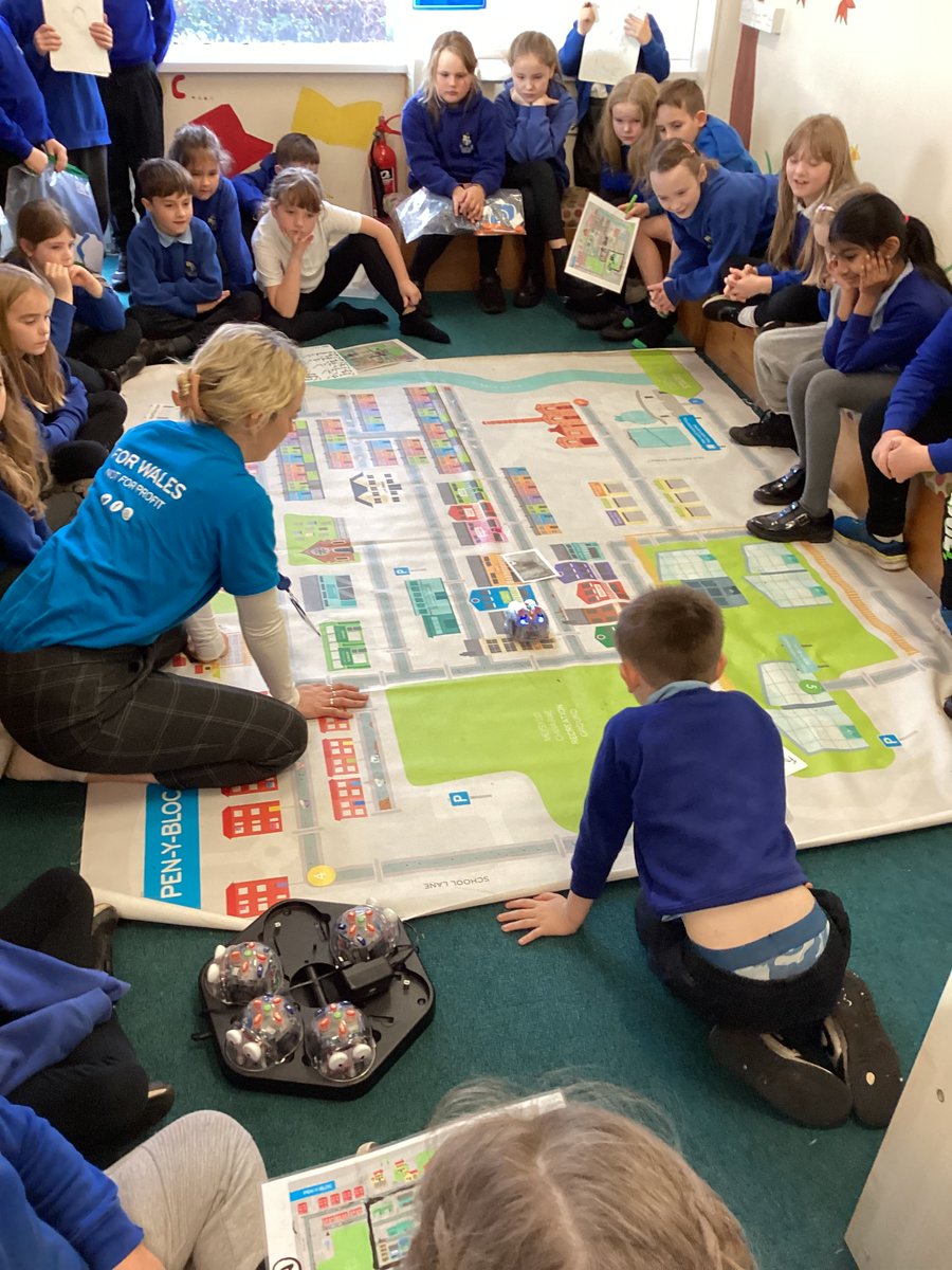 StJosPri's tweet photo. @DiscoverDwr joined us today to deliver the message “Let’s stop the block”. All pupils from Nursery to Year 6 participated in an assembly and workshops. https://t.co/p5BbHsFWte