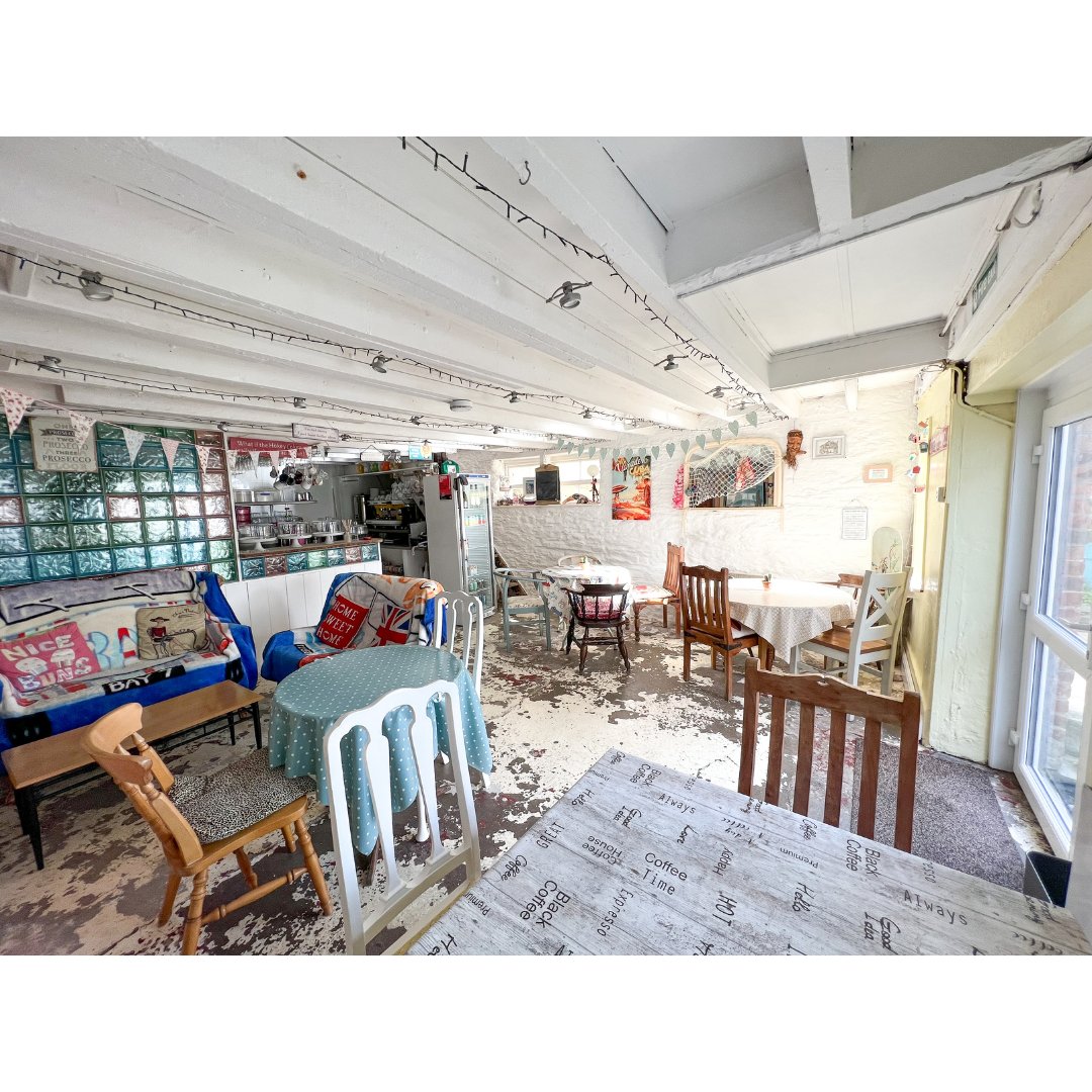 SBCProperty's tweet image. Deal sealed! 🙌

Nestled in the sought-after coastal town of Fowey, this charming café featuring a terrace and picturesque river views has found new ownership. We extend our best wishes to the new tenant as they embark on their exciting venture.

Best regards, SBC Property ✨