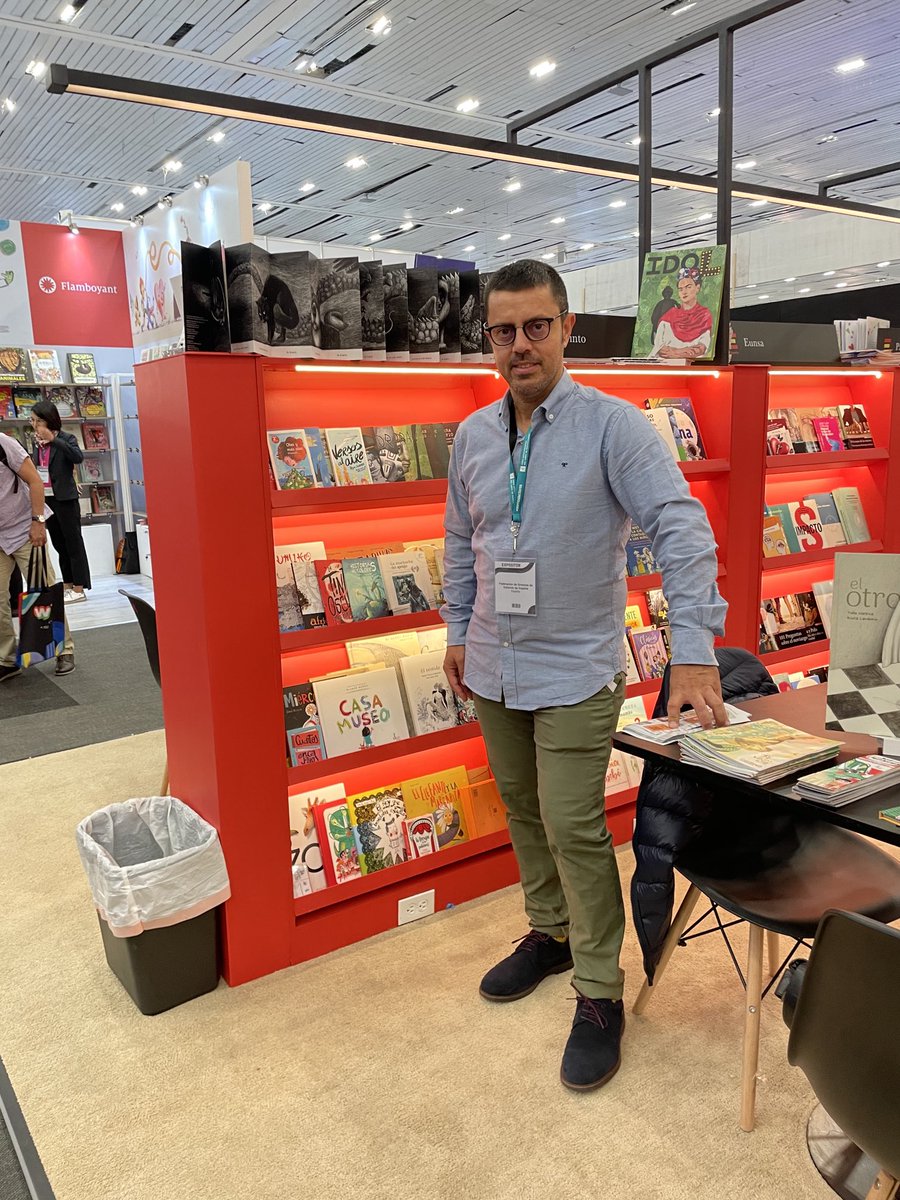 #filguadalajara De la mano de ⁦<a href="/DiegoPun_ed/">Diego Pun Ediciones</a>⁩ en una feria fantástica ⁦<a href="/cuentoslossilos/">Cuentos Los Silos</a>⁩ ⁦<a href="/FILGuadalajara/">FIL Guadalajara</a>⁩
