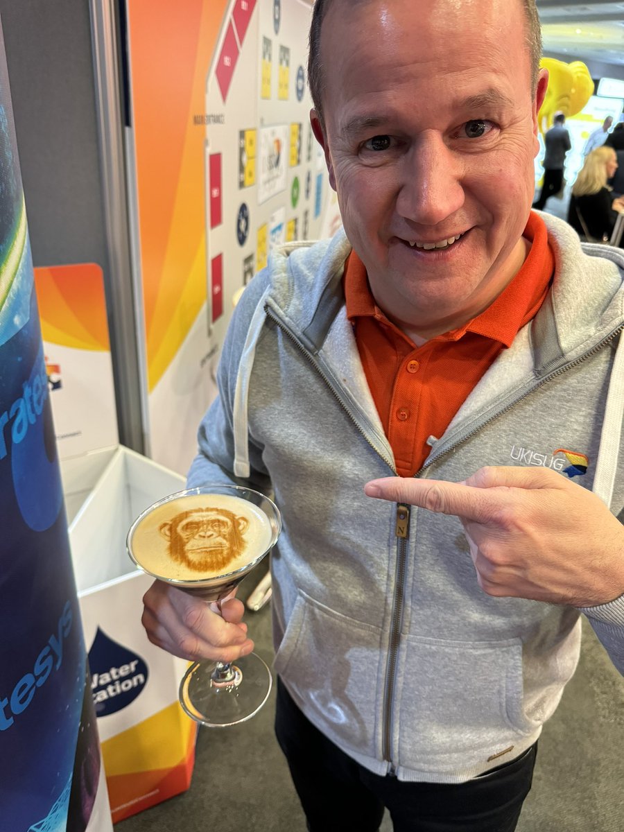 Thank you <a href="/ExpleoGroup/">Expleo Group</a> for printing my selfie on my Espresso Martini 😁 #ukisugconnect
