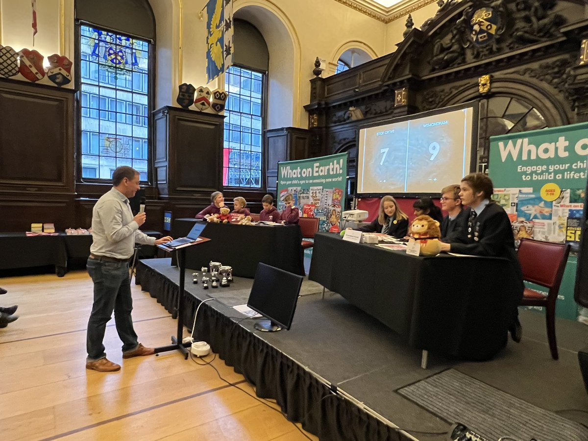 Christopher Lloyd tweet media