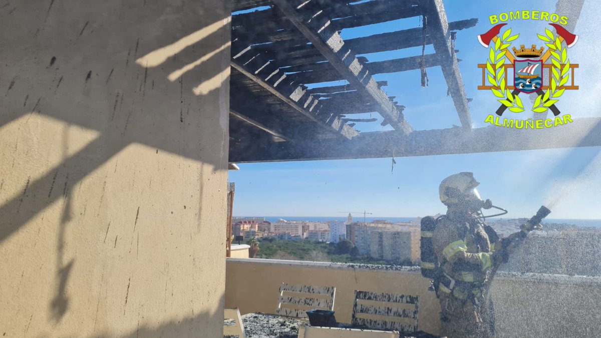 BOMBEROS ALMUÑÉCAR tweet media