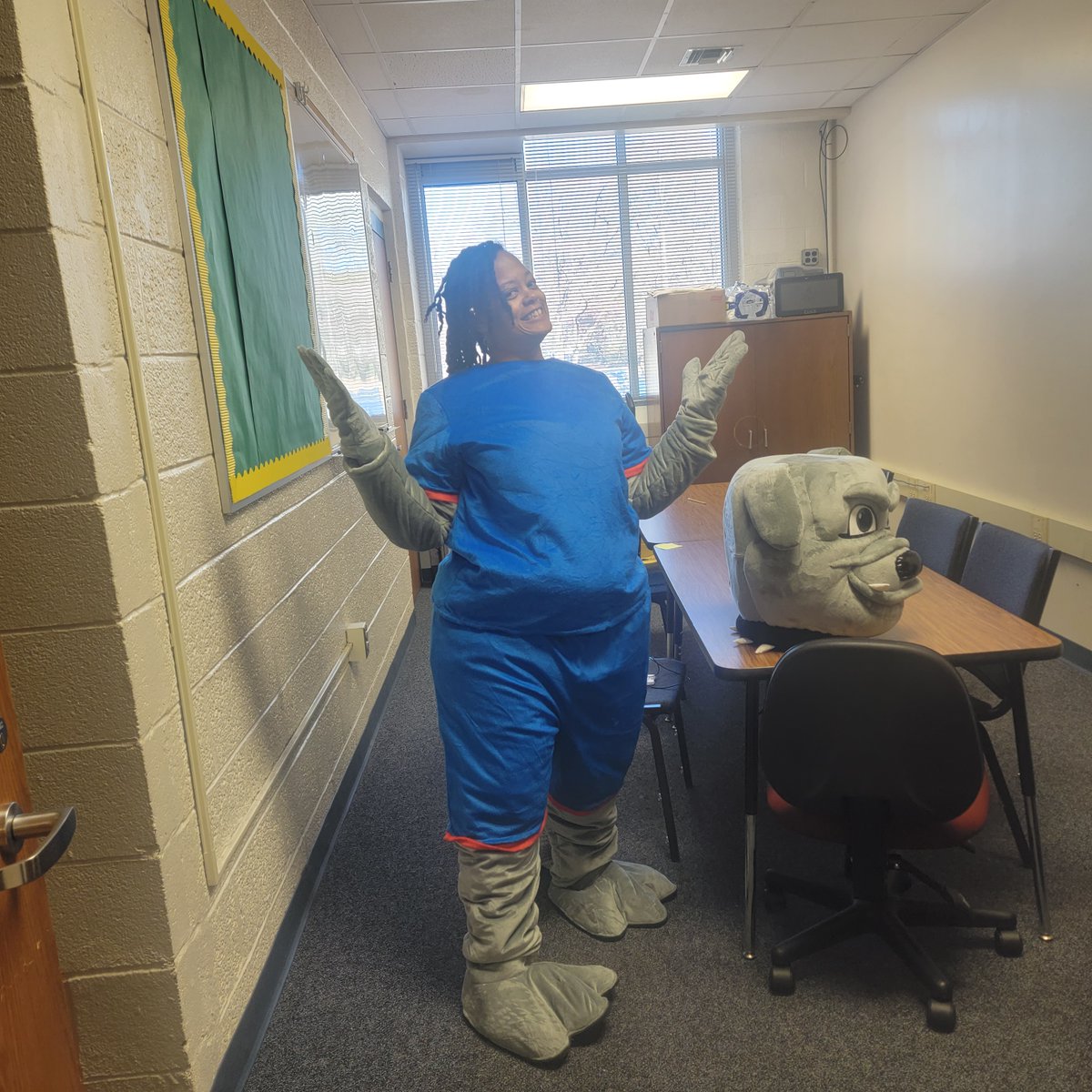 msms_bulldogs's tweet photo. Look who found its way home! We are extremely excited! Be on the lookout now!
Because #msmsistheplacetobe #schoolisfun https://t.co/MiiMCXSor4