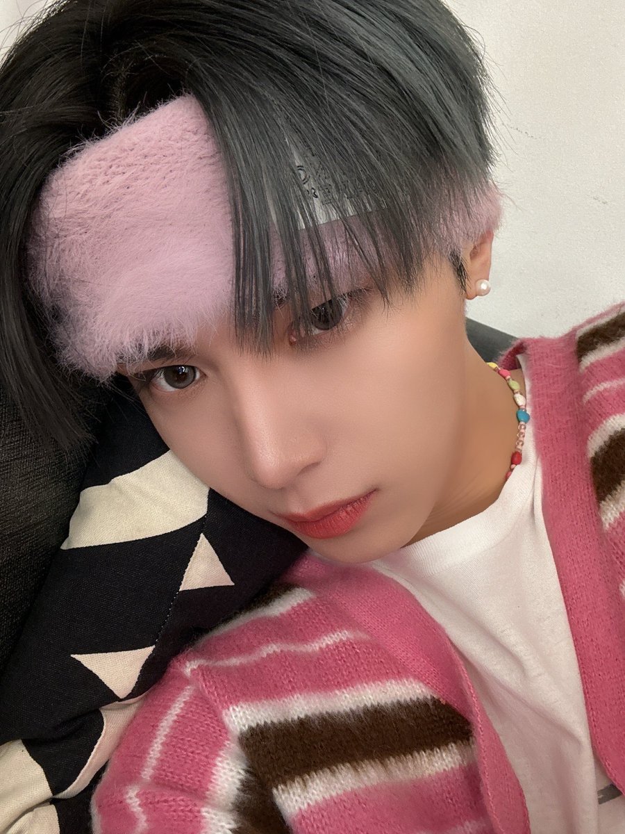 OmegaX_members's tweet photo. [#OX]

Hey Hey Hey

#OMEGA_X #오메가엑스
#한겸 #HANGYEOM https://t.co/tzcspC7BV0