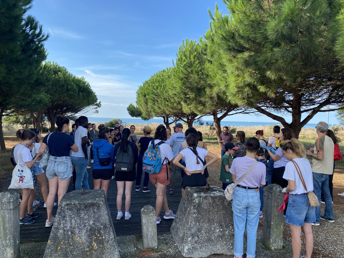 🌍 La Rochelle answered the @CNN  #CalltoEarth Day! 
Students united to cleanup Vieux-Port in the city center. Shoutout to EchoMer association for amplifying awareness about our environmental actions. 
#Sustainability @UnivLaRochelle