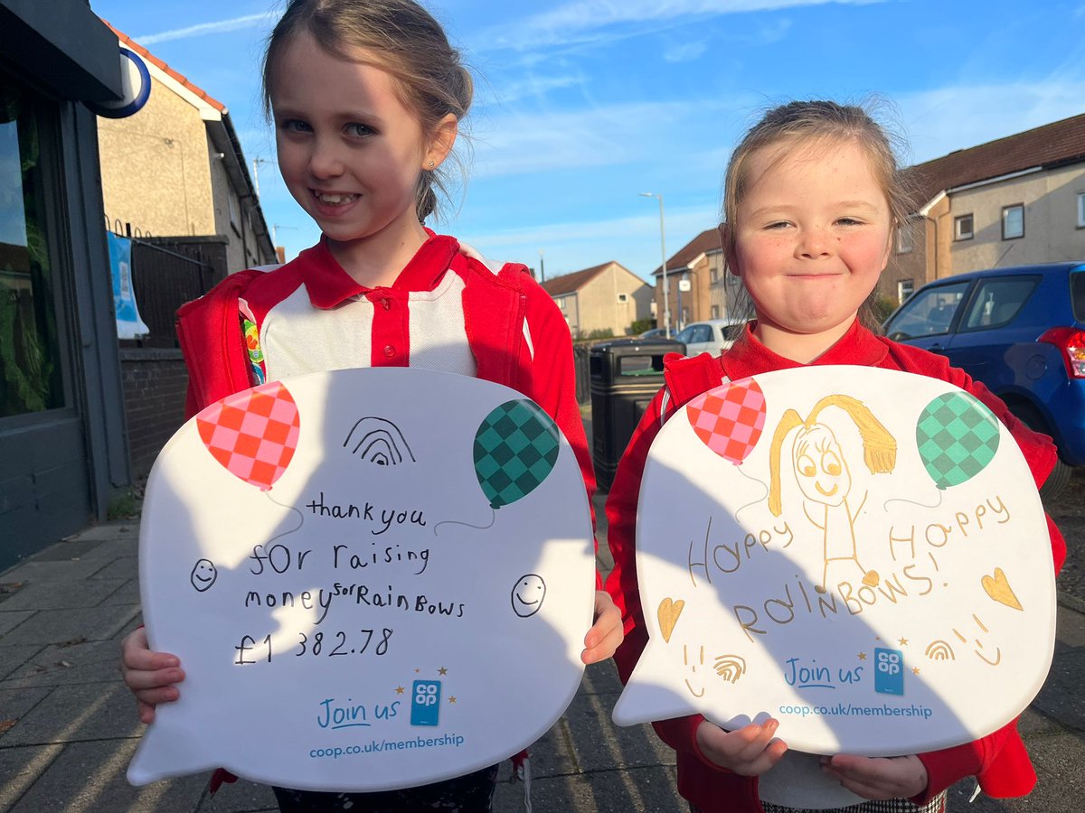 MPMaxH's tweet photo. Celebration Day Pt3. Even more photos of our wonderful celebration day @coopuk Caldon Rd where we celebrated the achievement of the Rainbow's past year working with the Co-op to funraise much needed funds used to run activities &amp; fun days out #ItsWhatWeDo 🥳🤩🎈 https://t.co/WhGminogne