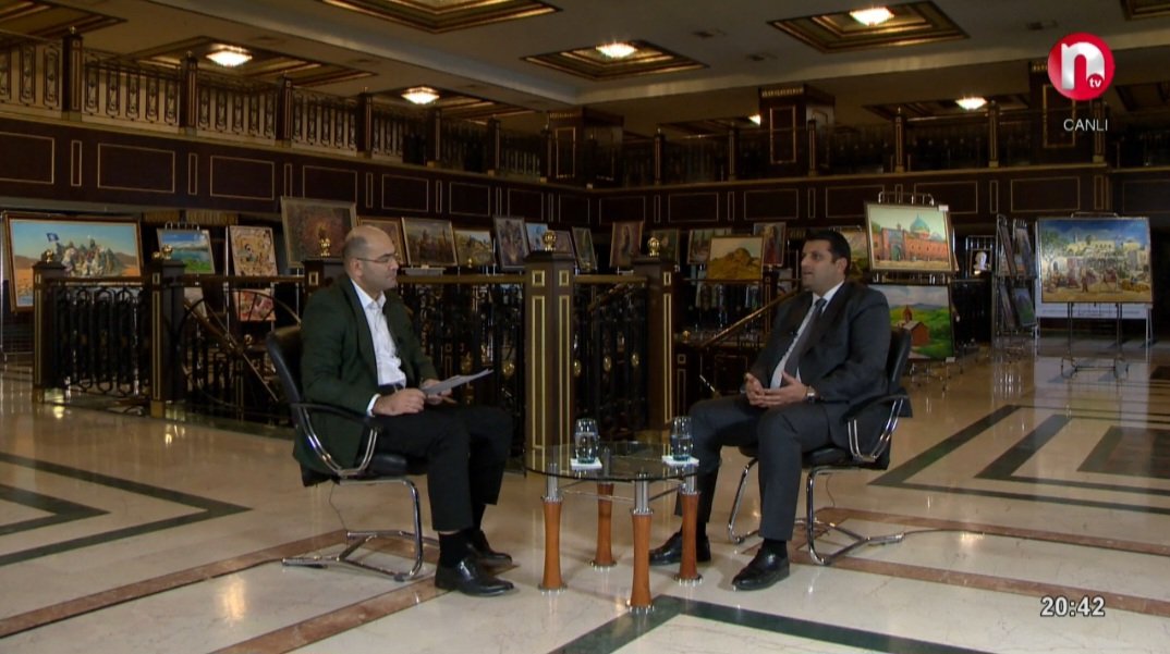 Naxçıvan Dövlət Universitetinin rektoru Elbrus İsayev  : "Qərbi Azərbaycana qayıdış" festival-konqresinin Naxçıvanda keçirilməsi elmə, mədəniyyətə verilən töhvə kimi qiymətləndirilə bilər.