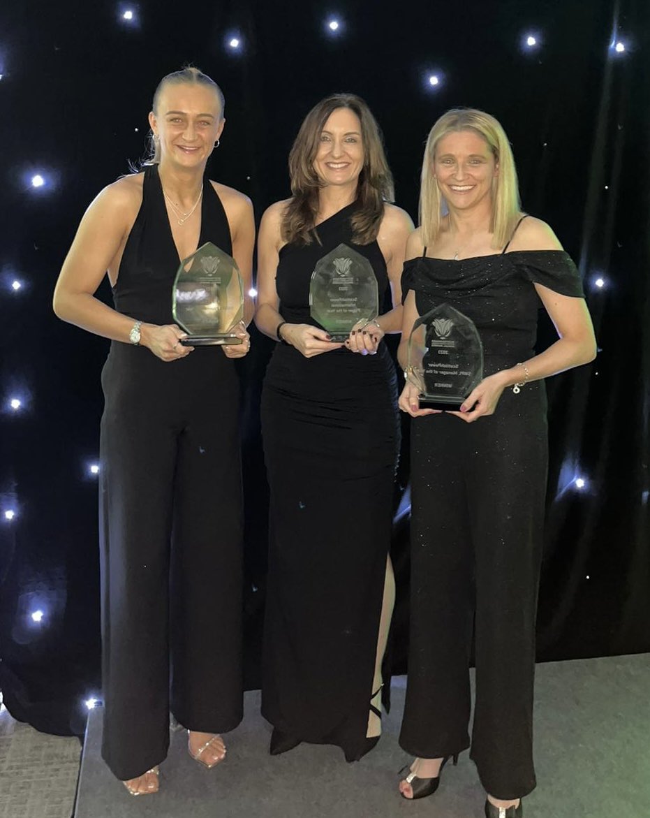 Leanne Ross (@leanne_ro55) on Twitter photo A proud moment for me to named SWPL coach of the year at <a href="/ScottishPower/">ScottishPower</a> <a href="/ScotWFootball/">Scottish Womenโs Football</a> awards. This one is for everybody at <a href="/GlasgowCityFC/">Glasgow City FC</a> and also my family & friends who have been a great support to me throughout my football journey โค๏ธโฝ๏ธ๐ A proud moment for me to named SWPL coach of the year at <a href="/ScottishPower/">ScottishPower</a> <a href="/ScotWFootball/">Scottish Womenโs Football</a> awards. This one is for everybody at <a href="/GlasgowCityFC/">Glasgow City FC</a> and also my family & friends who have been a great support to me throughout my football journey โค๏ธโฝ๏ธ๐
