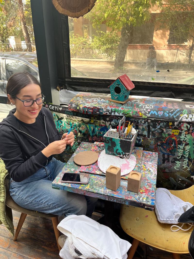 ARTZER06's tweet photo. Hello art lovers! If you are looking to engage with art in Ankara but don't know where to start don't look further. We have gathered 5 places for you to start with! 
Read it on our blog: https://t.co/HhETv3gbXj 
🎨🎺⭐️🖌️🎭
@comdjournal #bilkentpost #art #ankara https://t.co/j6CY1ymWE9