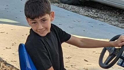 Otages en Israël : La grand-mère niçoise du petit d'Eitan annonce sa libération
➡️ l.francebleu.fr/rbnH