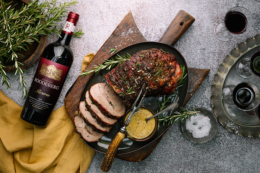 Throughmywinegl's tweet image. Through My Wine Glass | Savour Roodeberg heritage this festive season throughmywineglass.co.za/savour-roodebe… via @Roodeberg_Wine #Christmas2023 #FoodandWine @GC_Com