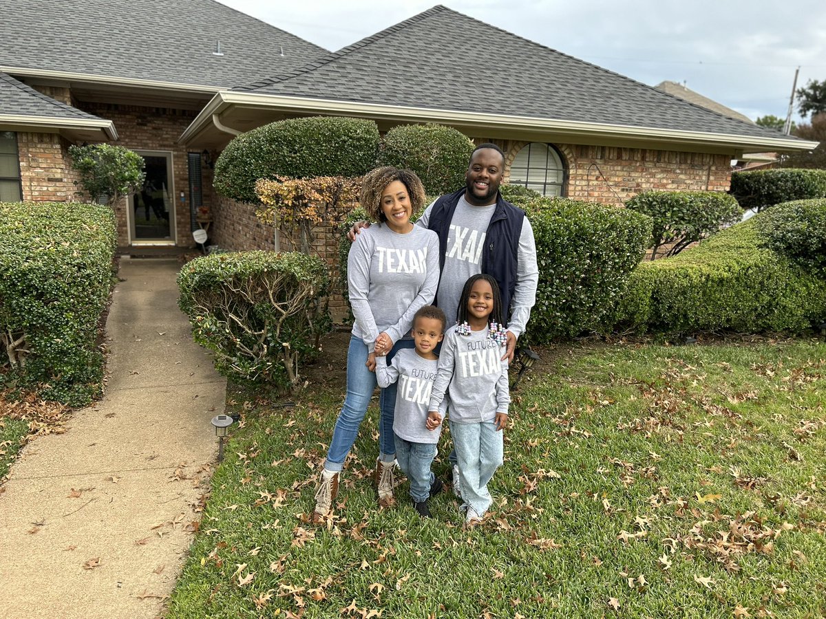 Dia Wall tweet media