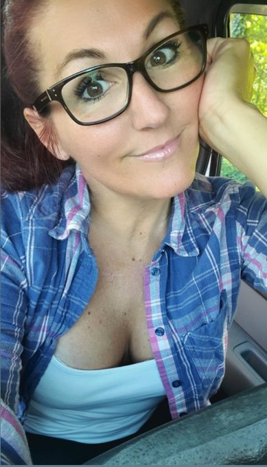 Thinking about my CYBER MONDAY SALE 💥SAVE 65% https://t.co/ncHFpHzR7g https://t.co/JbS2SBnU93