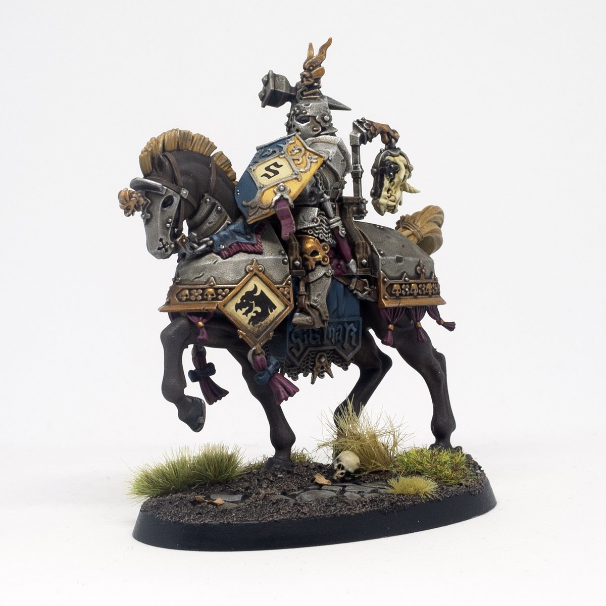 SuperCocojango's tweet photo. Freeguild Cavalier #ageofsigmar #aos #citiesofsigmar #cos #warhammer #paintingwarhammer #warmongers #warhammercommunity #wargaming https://t.co/634xQg3Rii