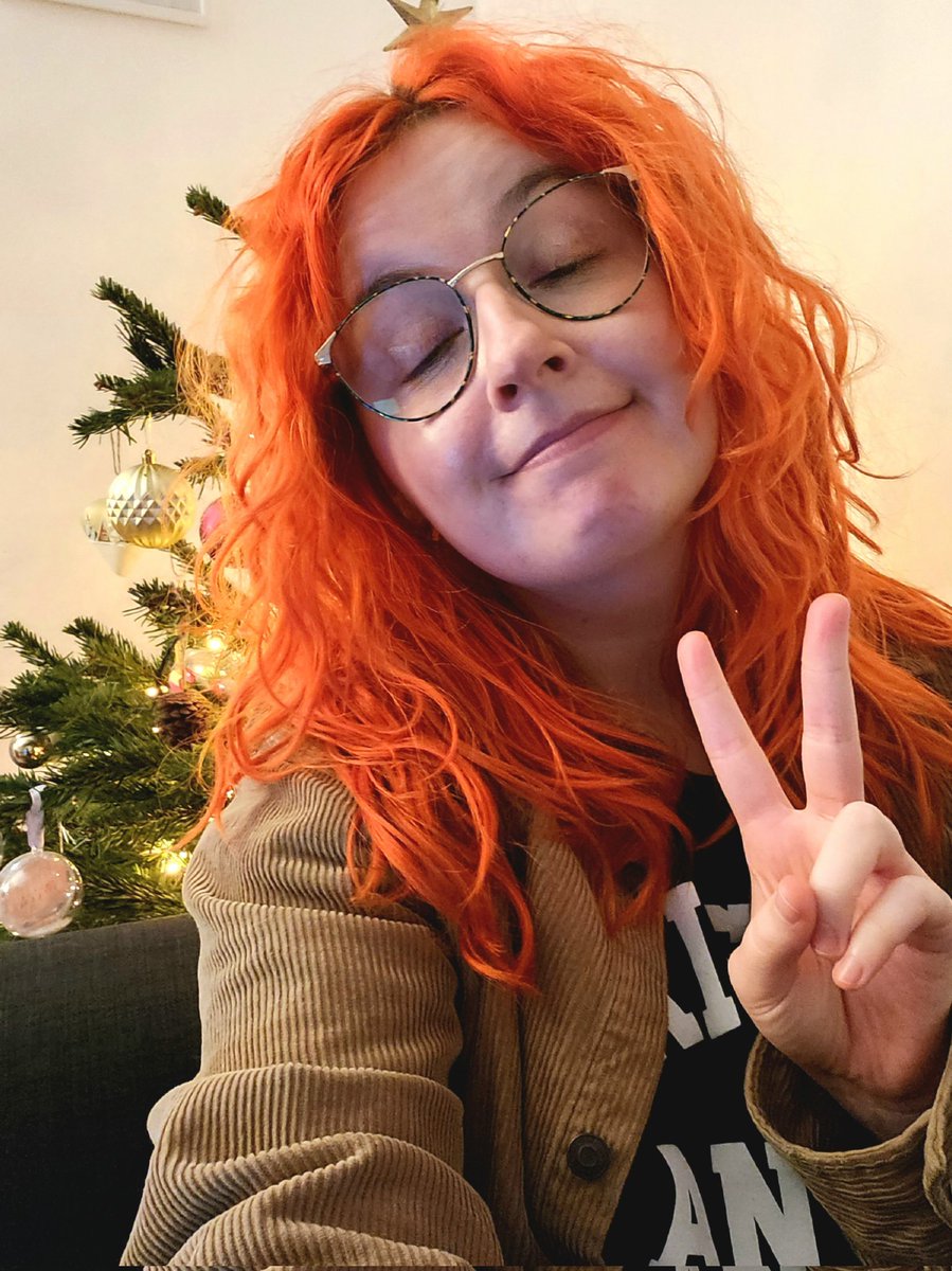 Ya gal went and got herself a pretty hefty concussion, so today's episode will be delayed by a week to let the old noggin heal ❤️

We'll be back with you soon!