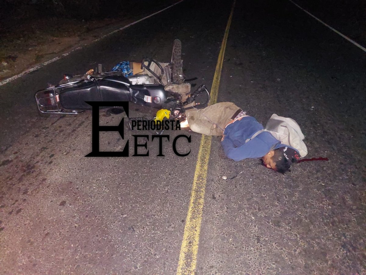 T1EETC_NOTICIAS's tweet photo. #URGENTE||😨🏍️👀
MOMENTO EXACTO DEL ACCIDENTE EN EL #JOTILLO VILLA CANALES✝️🖤🕊️
Cámaras de seguridad capta el momento exacto del accidente de tránsito en el #Jotillo #VillaCanales, donde lamentablemente una una persona de sexo masculino F4ll3ce tras el fuerte Accidente que Orrio en dicho lugar
La persona fue identificada como: (Kevin Alexander Poitan Ruiz )
Canal de WhatsApp:⬇️
https://t.co/Q7WNNFYKzL