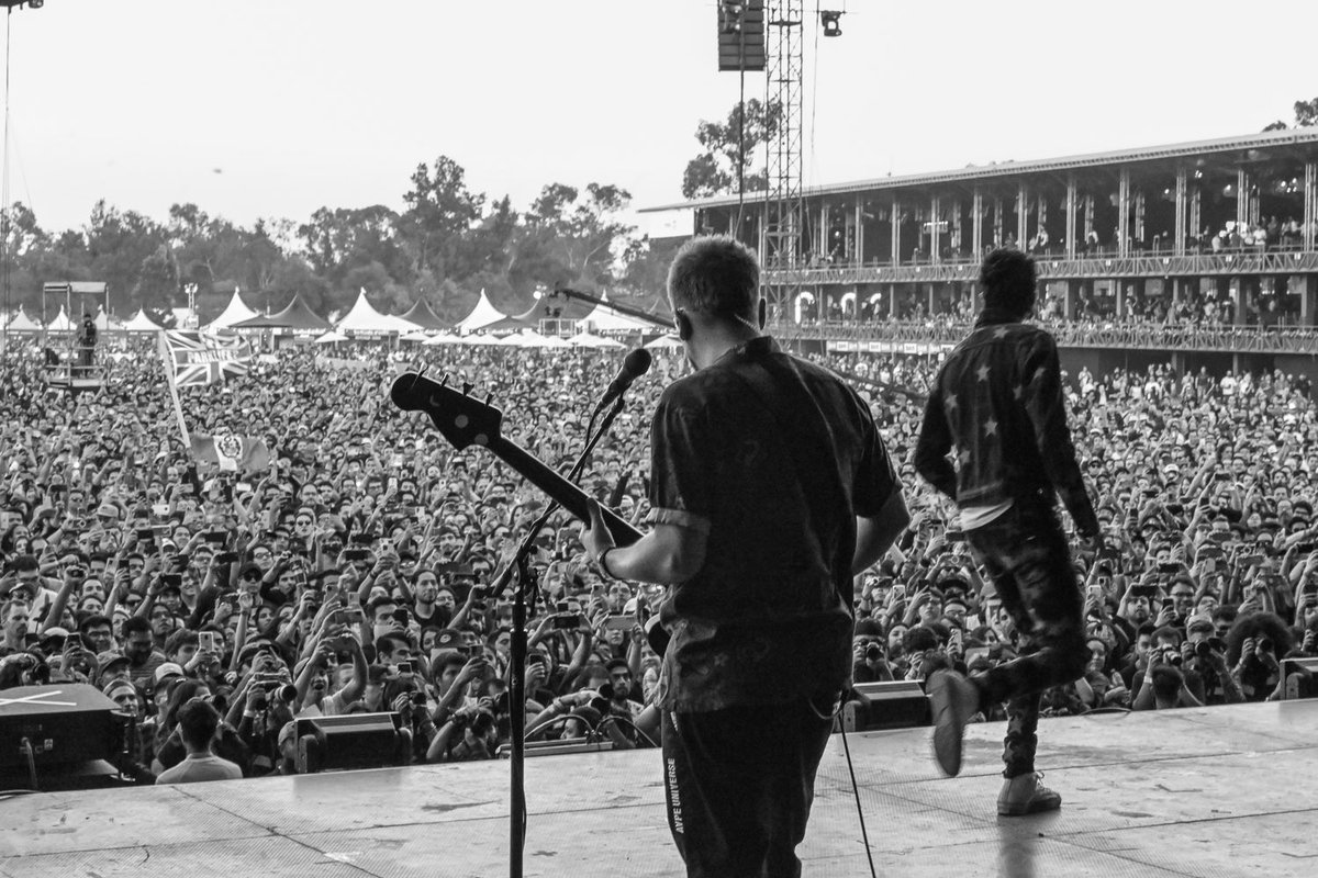 KasabianHQ (@kasabianhq) on Twitter photo Now the dust has settled, just Wanna give a massive thank you to all the fans from the u.s, Canada and Mexico we’ve been blown away by all the support. Best fans in the world mate ❤️❤️❤️
📸: <a href="/tonytherobot/">erich bouccan</a> Now the dust has settled, just Wanna give a massive thank you to all the fans from the u.s, Canada and Mexico we’ve been blown away by all the support. Best fans in the world mate ❤️❤️❤️
📸: <a href="/tonytherobot/">erich bouccan</a>