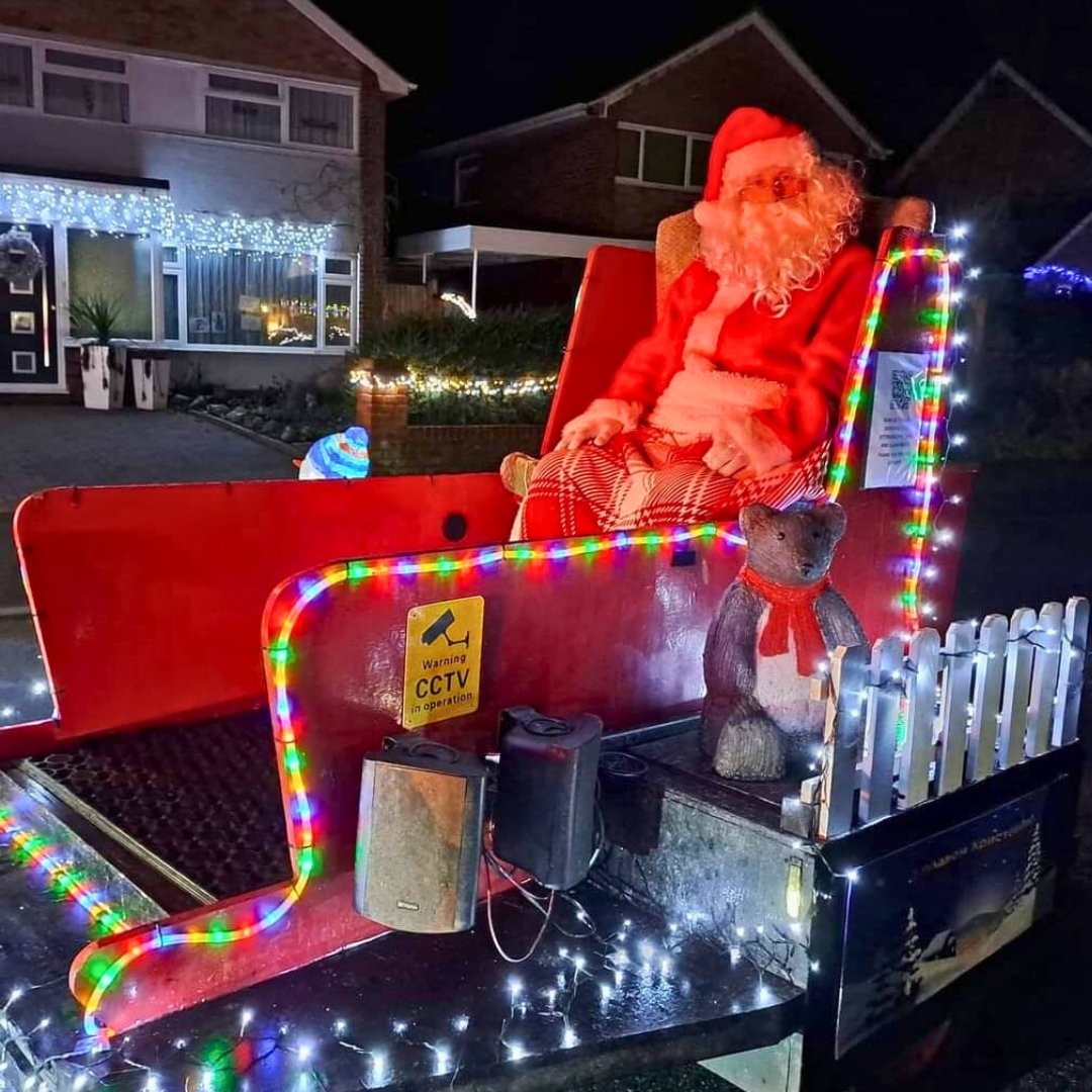 Not long until the first #Sittingbourne Sleigh Round for 2023!

Starting in Eden Village at 6pm.

Sleigh bells ring…are you listening? 🔔

Follow Sittingbourne Christmas Lights and Sleigh Rounds on Facebook to see when the sleigh will make its way round to you.

#SantaIsComing