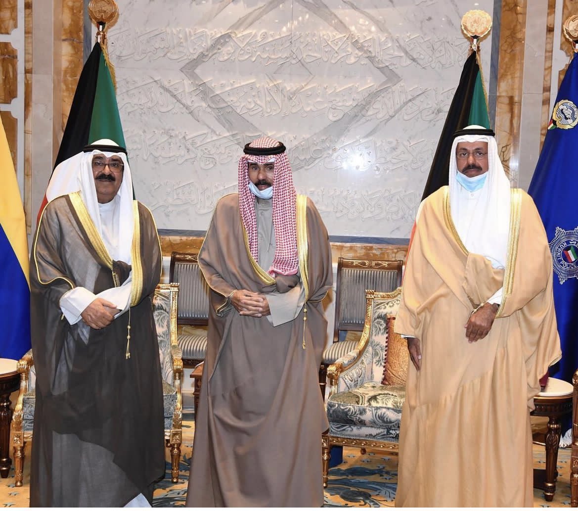 شكراً صاحب السمو أمير البلاد

شكراً سمو ولي العهد 

شكرا سمو رئيس مجلس الوزراء

نبارك لأبناء الكويت العفو الكريم الذي اصدره صاحب السمو أمير البلاد عن أبناءه 

دامت الكويت منبعاً للخير و الوفاء