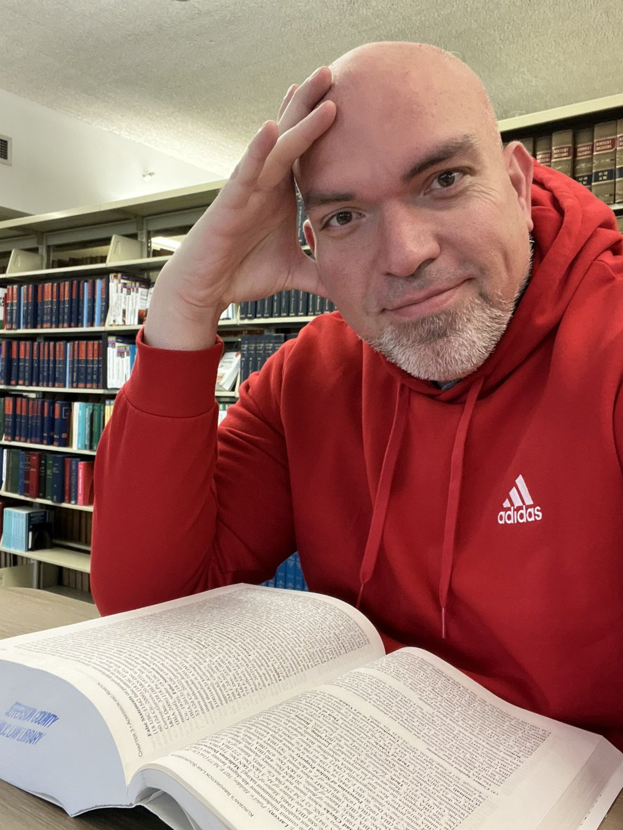 StrengthAddicts's tweet photo. Reading the bible at the Jefferson County Public Law Library. The IMMIGRATION Bible that is 🤗🥳 #immigrationlawyer #immigrationlaw #jeffersoncountylawlibrary #lawyer #abogado #louisvilleky 😁 #kurzban #immigration https://t.co/cWvUI67Aqq