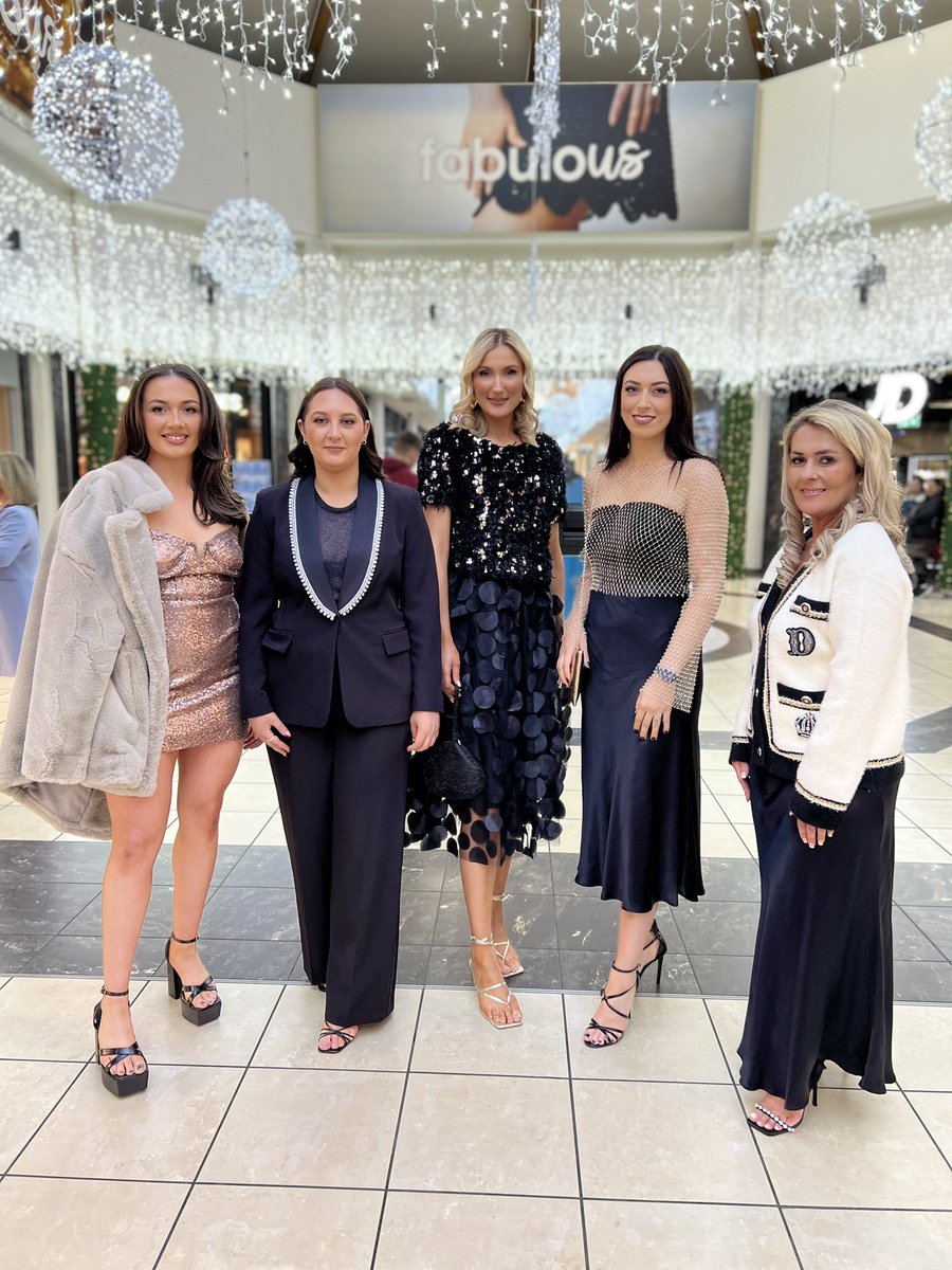 Busy weekend of events for client <a href="/Buttercrane/">Buttercrane Shopping</a> with a Santa arrival and a Pop up Prosecco fashion event.
I get a real buzz from these kind of events. It’s so important for marketers to get out there &amp; actually talk to  ‘target audiences’. Ps highlight was Prancer 😍#events #pr