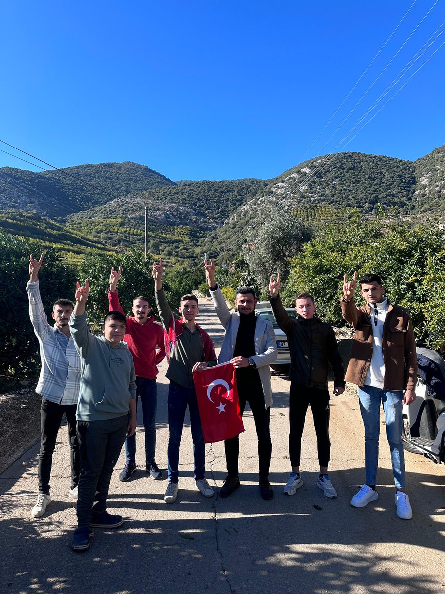 Ülkü Ocakları Finike İlçe Başkanlığı olarak,
Ocak başkanımız Sn.Kemal Balaban’ın katılımlarıyla Vatani görevini yerine getirecek olan Mehmet Şimşek kardeşimizin asker yemeğine katılım sağladık.