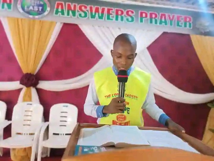 tlccf_unn's tweet photo. MESSAGE HOUR.

TOPIC: THE EXCELLENT CHRISTIAN LIFE.
TEXT: John 8:12, Titus 1:4, 1st John 1:1-3.

The christian life is an excellent life. A life of God's manifestation.

26/11/2023

#tlccfunn
#tlccfunnoficial https://t.co/j8GDSLiXdC