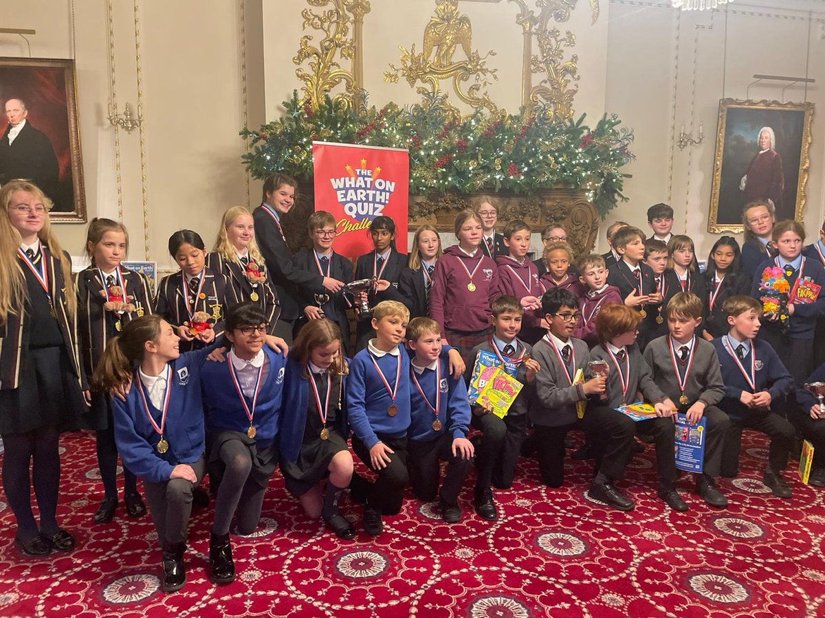 What on Earth! Books tweet media