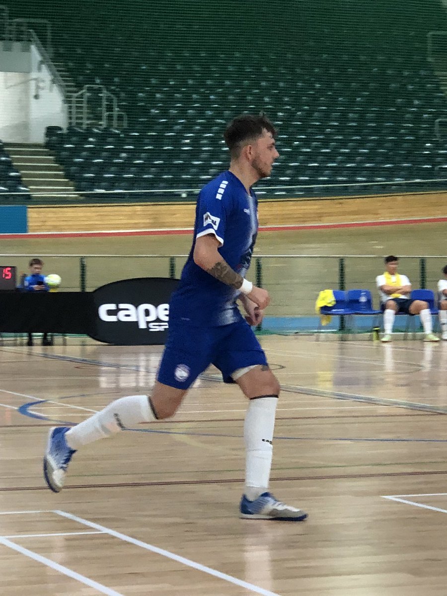 Thank you all for the birthday messages, the weekend with family and friends, all very much appreciated, topped off being back on a futsal court on my birthday after three years out. Proud moment💙