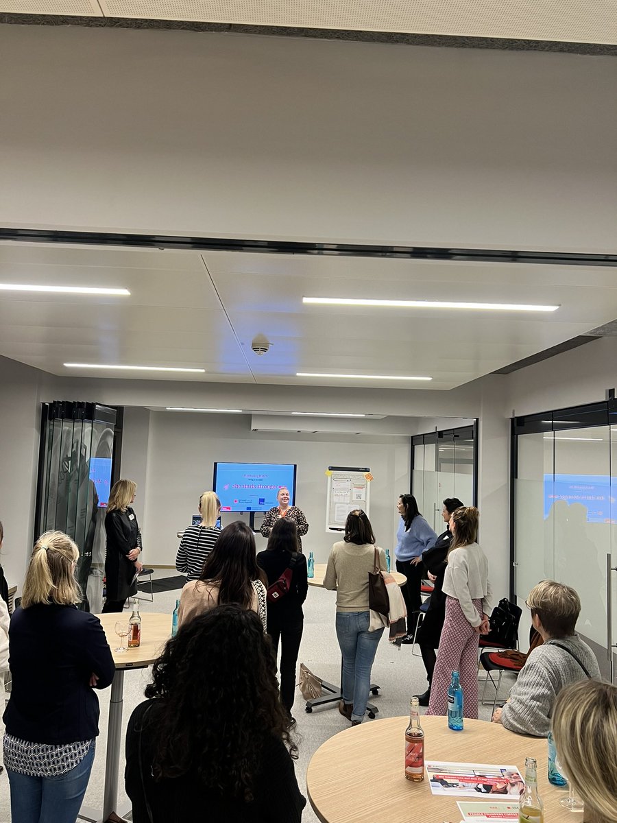 Heute startet das Mentoring-Programm vom Bremer <a href="/Start_House/">StartHouse</a> in Zusammenarbeit mit dem <a href="/VdU_eV/">VdU-Unternehmerinnen</a> 💪🏻💪🏻💪🏻 Los geht’s mit fitten Gründerinnen!